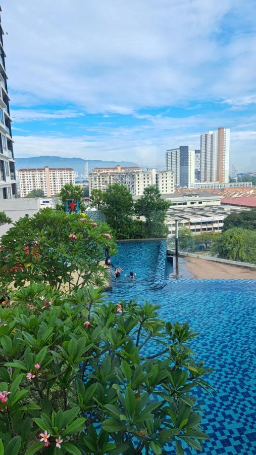 Woodsbury Suites Ikea House Butterworth Penang Exterior photo